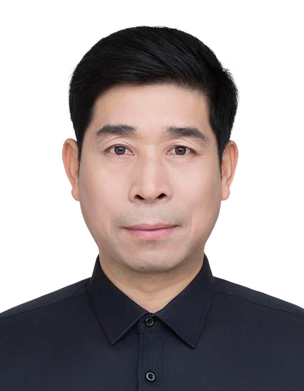 张  俊